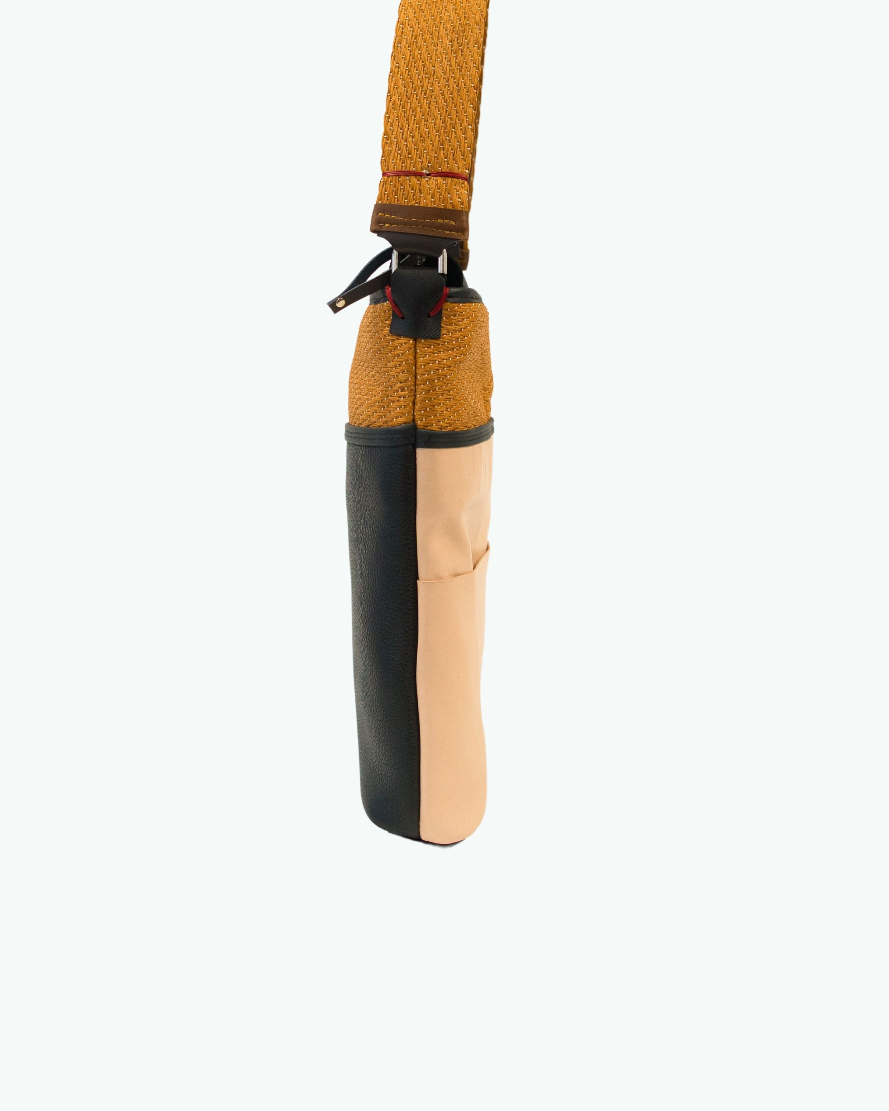Compact Shoulder | Baguette
