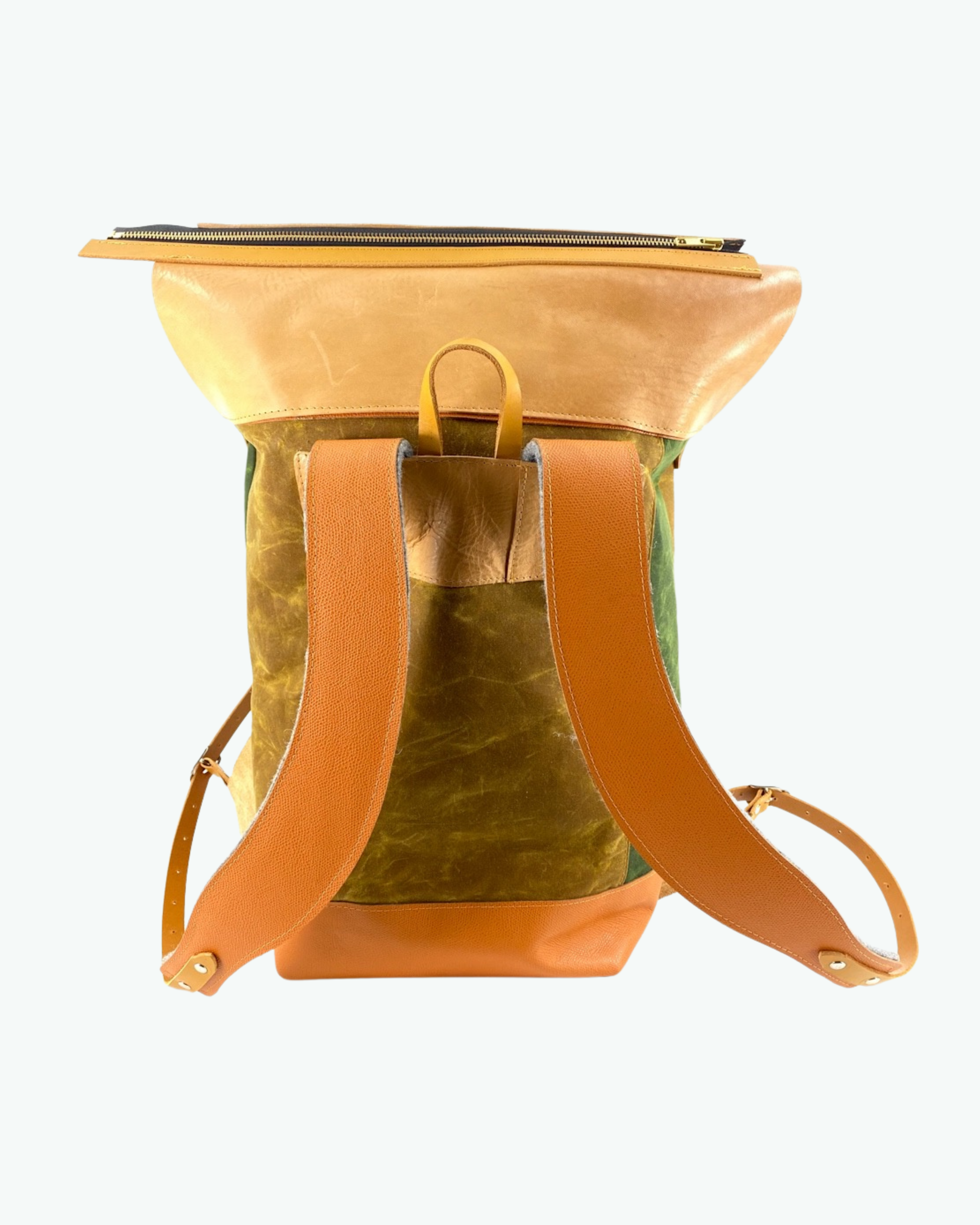 Gota Swiss Army Zipped | Backpack