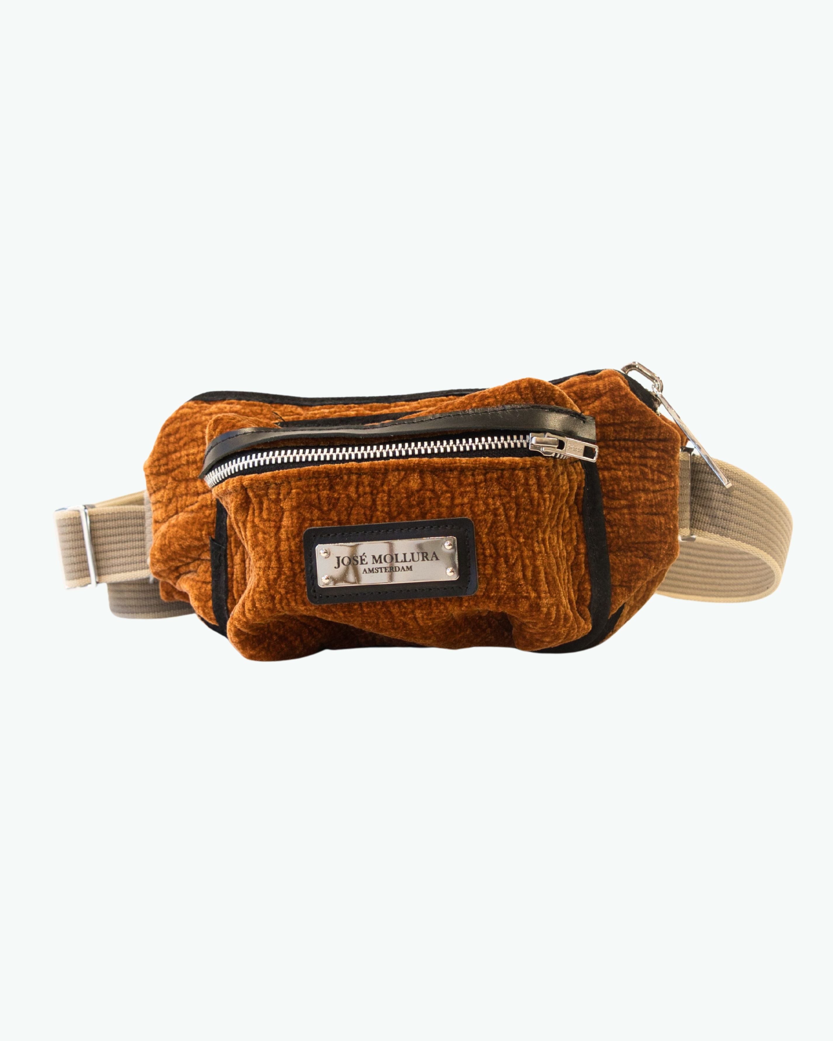Lars | Crossbody