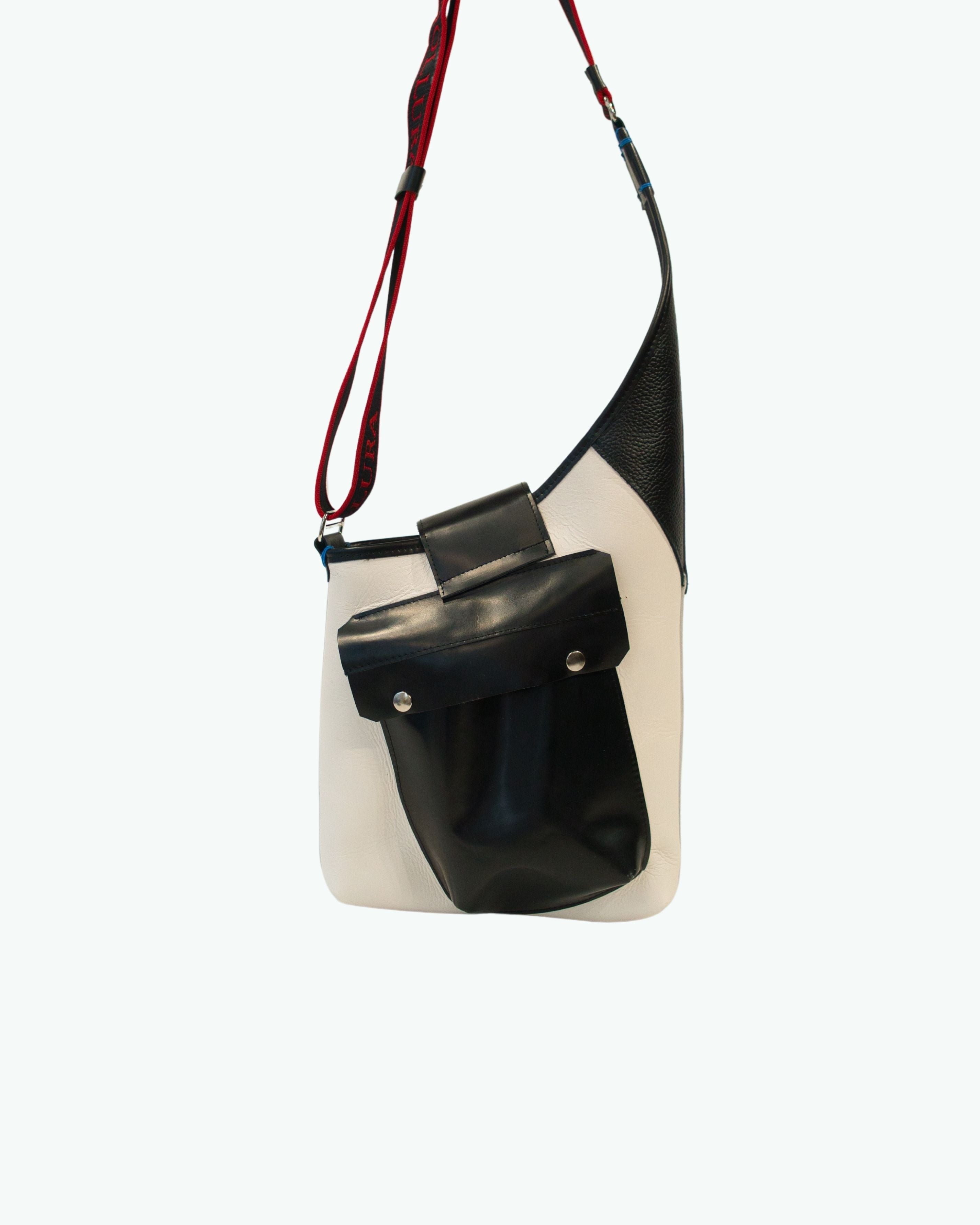 Minimal Splash | Messenger Biker